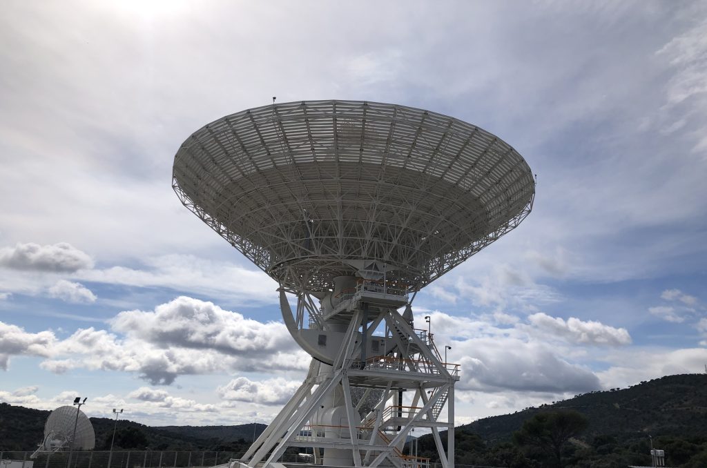 La NASA añade una nueva antena parabólica gigante para comunicarse con las  misiones en el espacio profundo – Madrid Deep Space Communications Complex